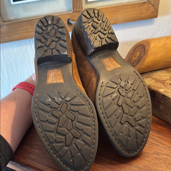 Born Women's Brown Suede Ankle Booties - Picture 4 of 4